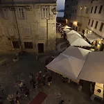 Forum Πούλα